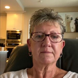 Meet your Posher, Jackie